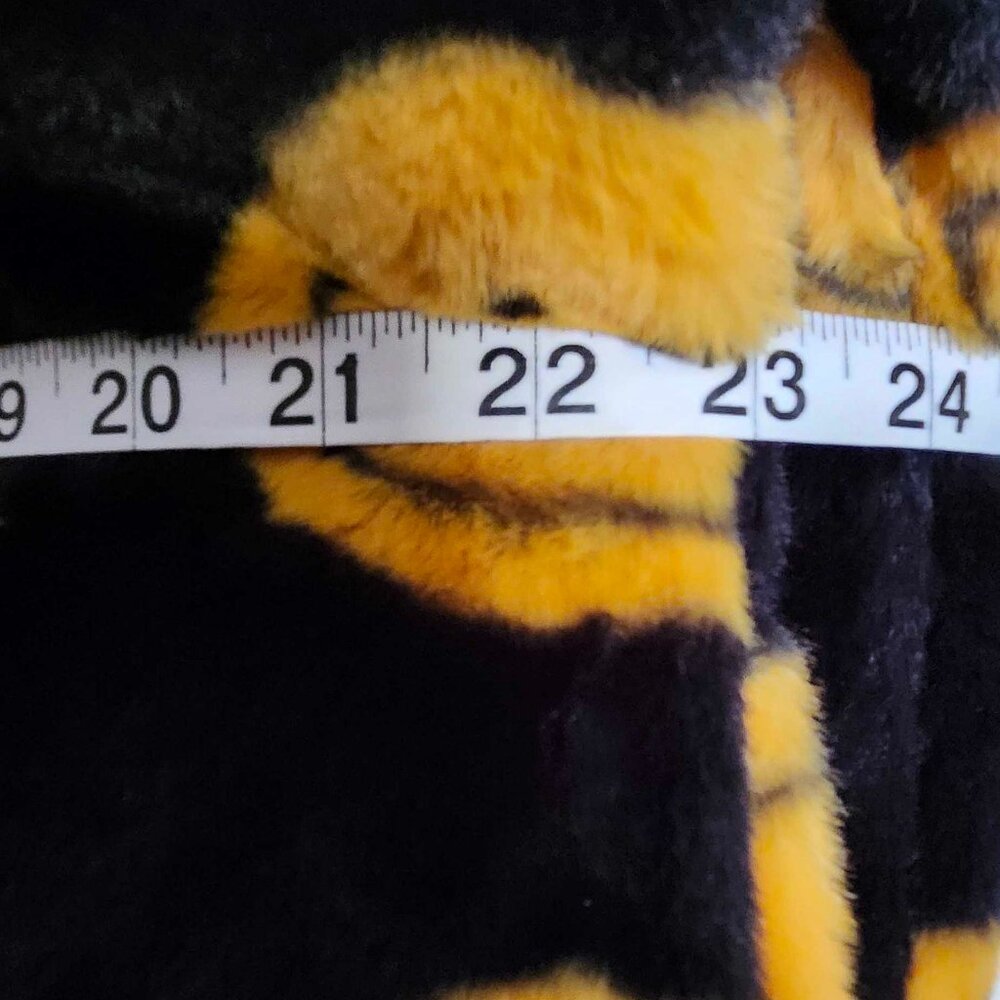 Free Haven Smiley Face Plush Hoodie - Picture 6 of 9